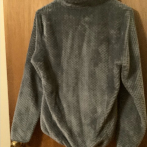 Eddie Bauer plush sweater S - Picture 2 of 16